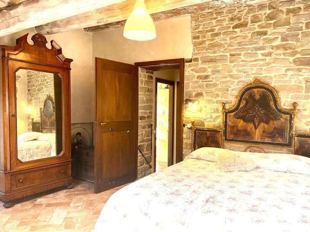 Agriturismo Biologico Castello Della Pieve Mercatello sul Metauro Exterior photo